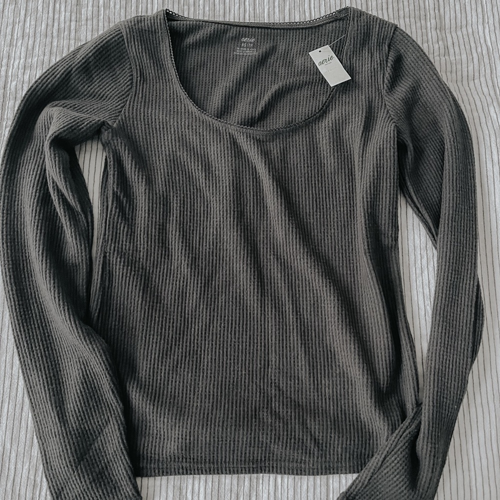 Women’s Aerie NWT Top